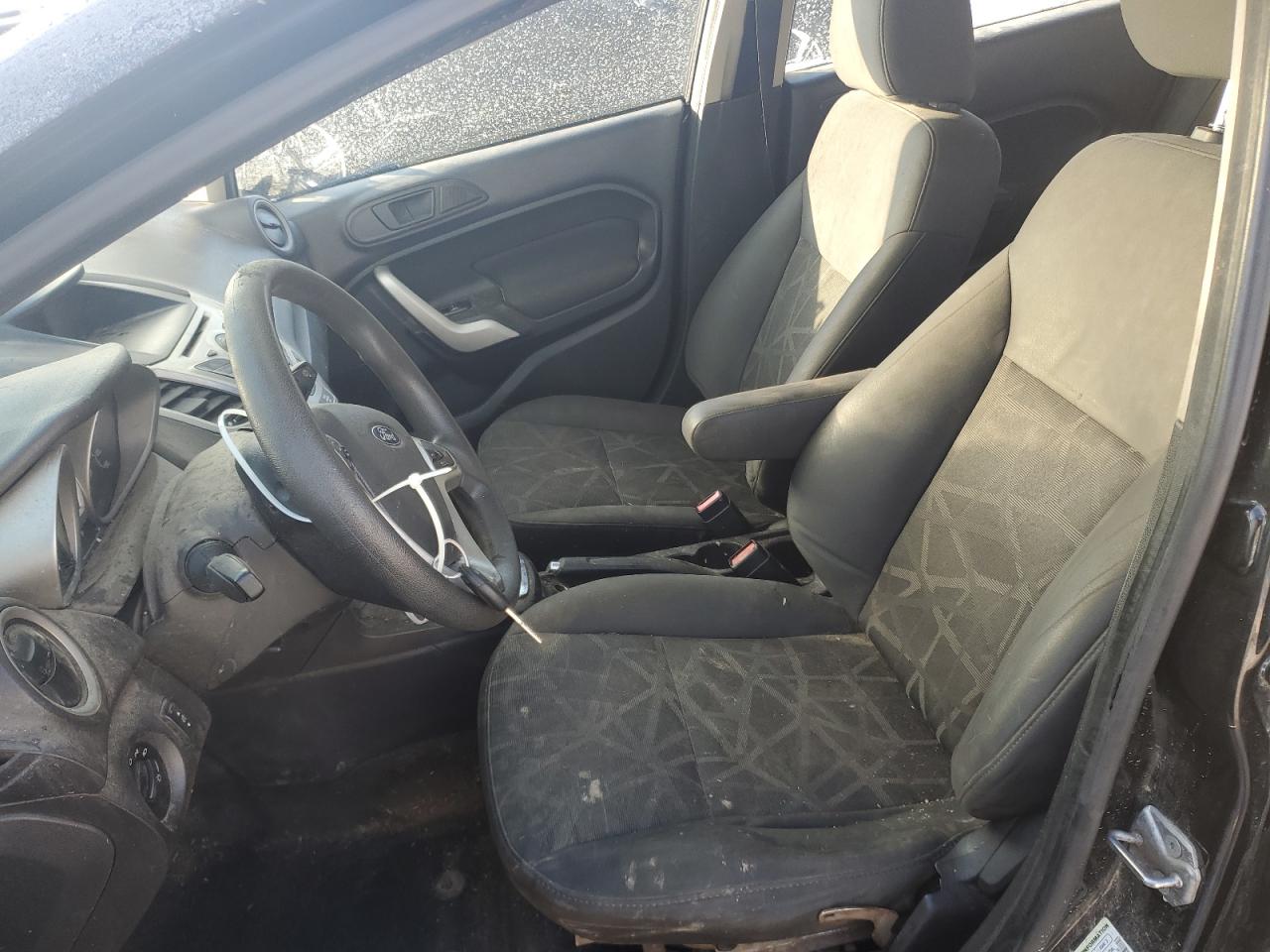 2013 Ford Fiesta - Image 7