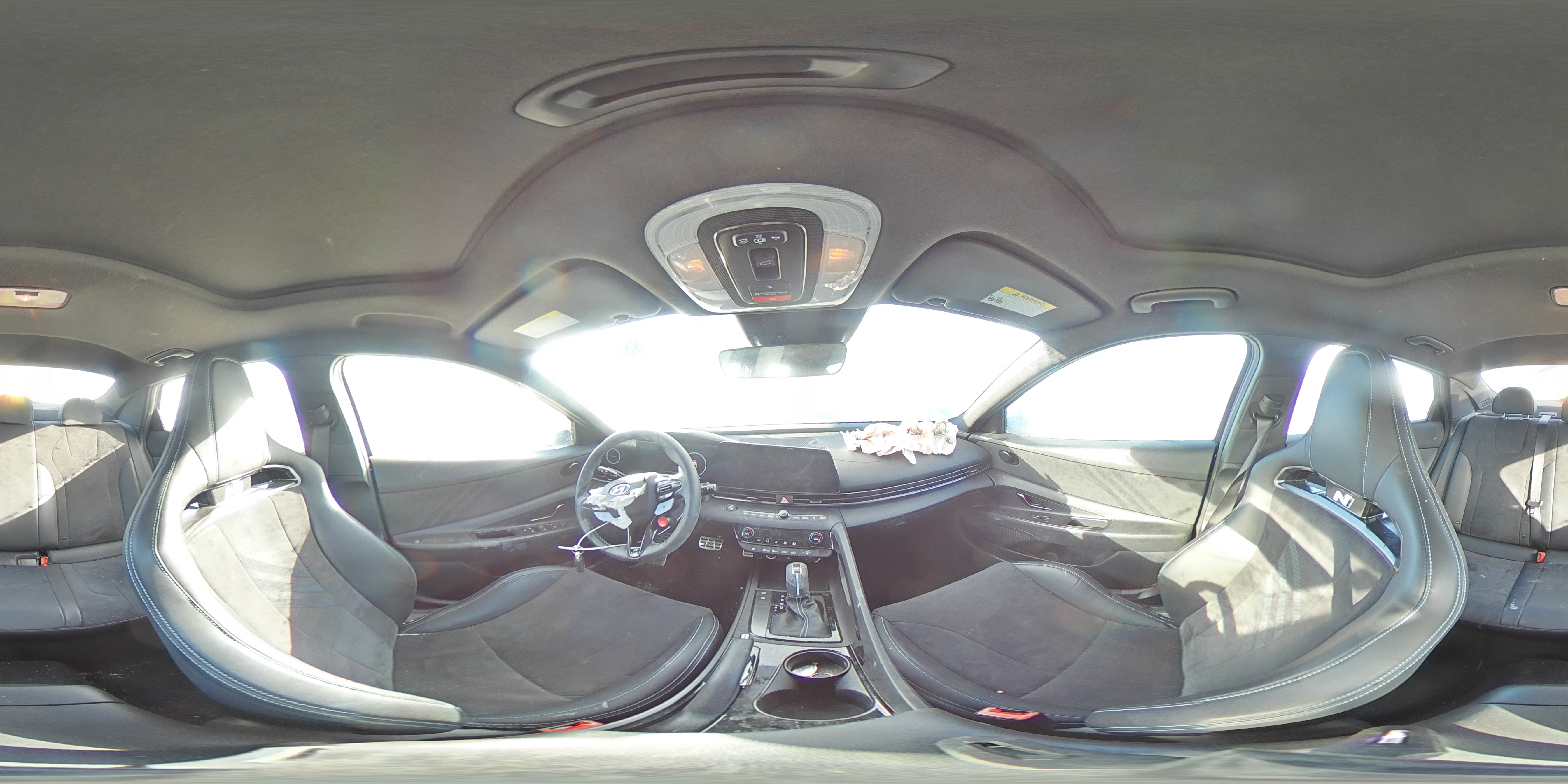 2023 Hyundai Elantra - Image 13