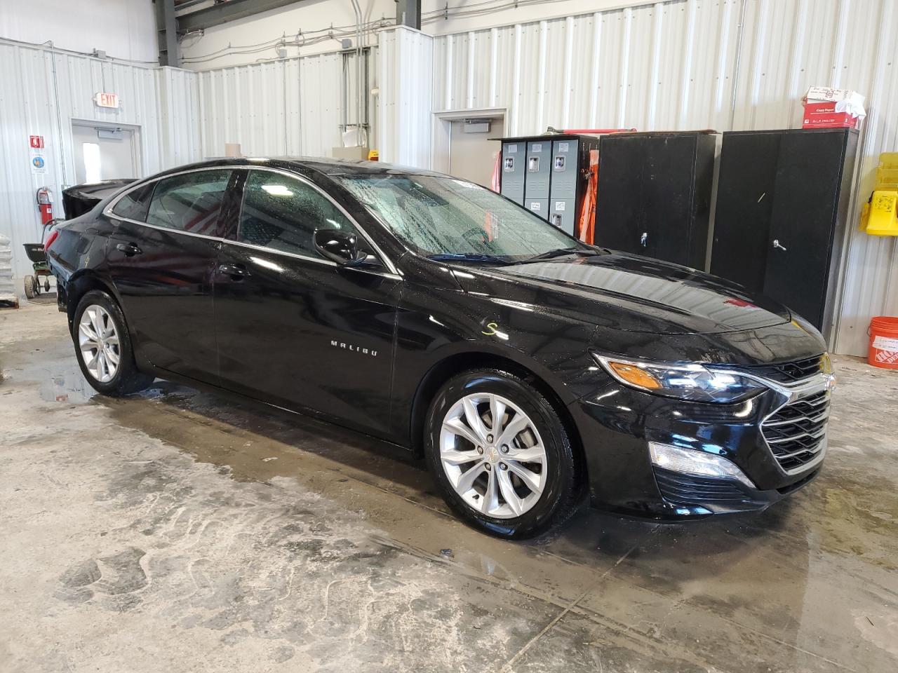 2023 Chevrolet Malibu - Image 4