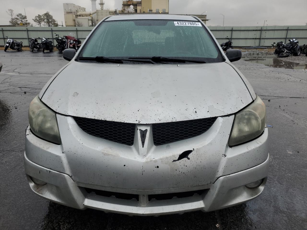 2004 Pontiac Vibe - Image 5