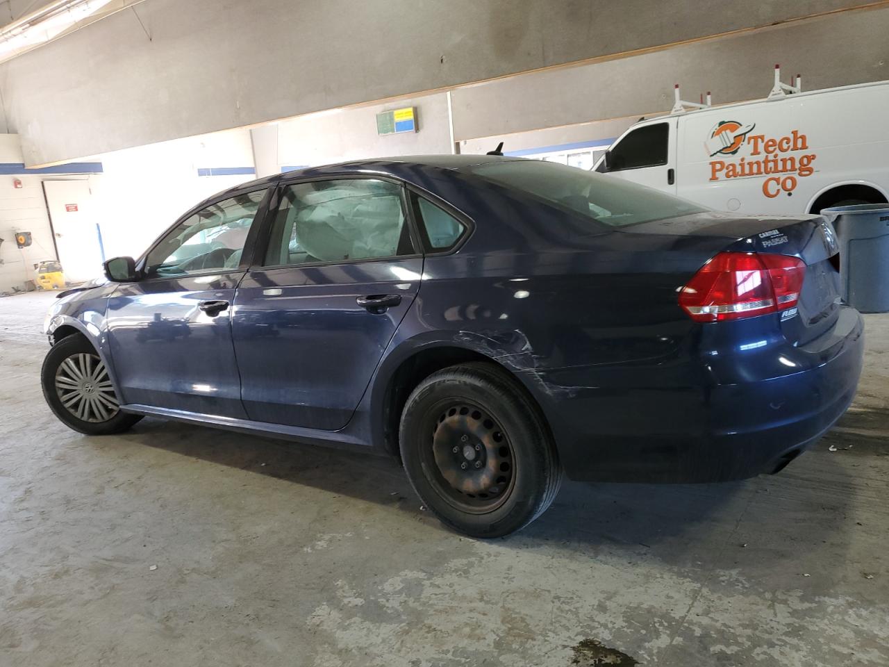 2015 Volkswagen Passat - Image 2