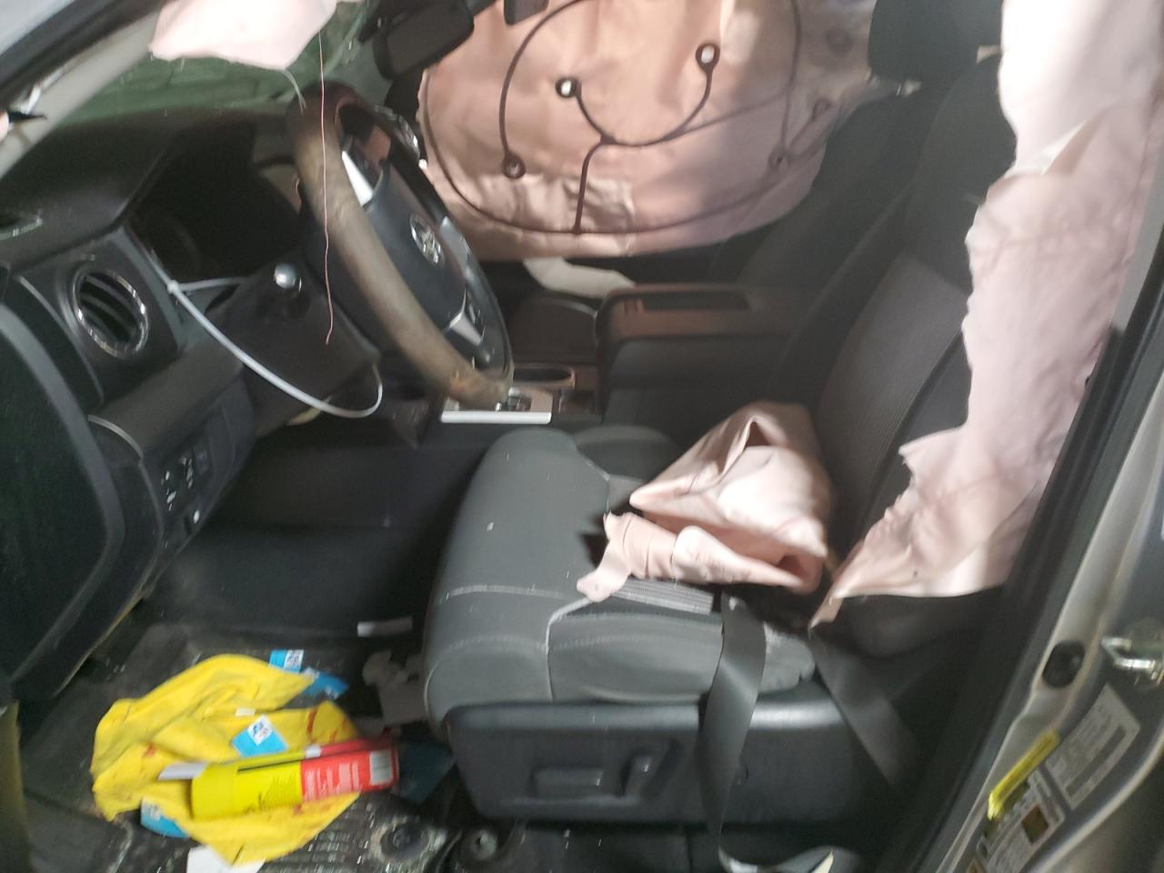 2017 Toyota Tundra - Image 7