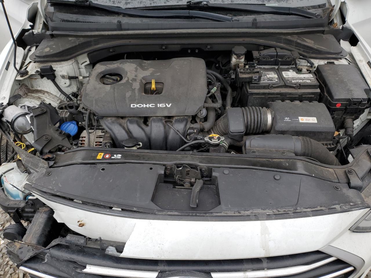 2017 Hyundai Elantra - Image 11