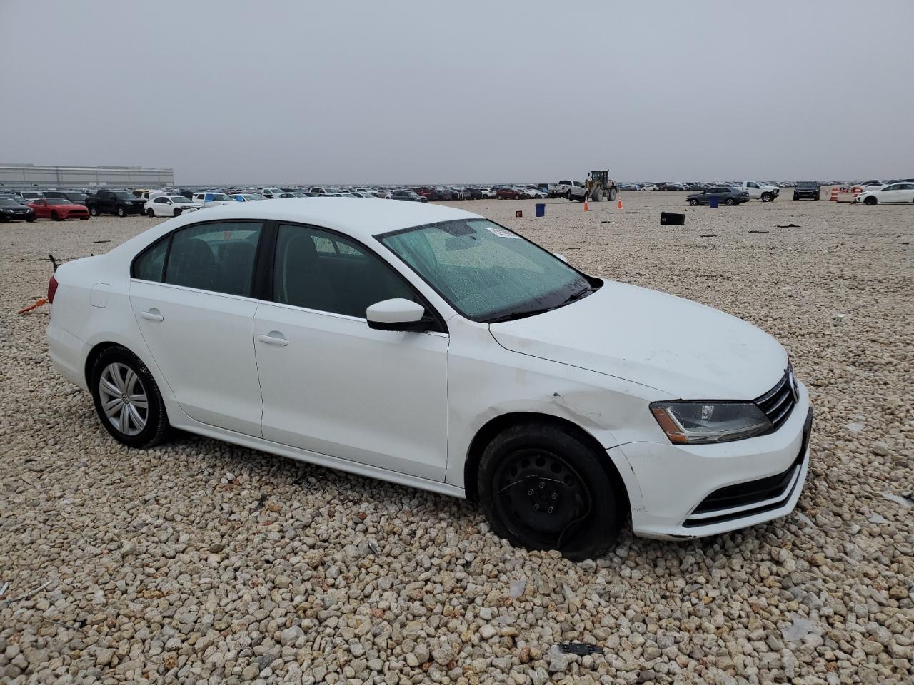 2017 Volkswagen Jetta - Image 4