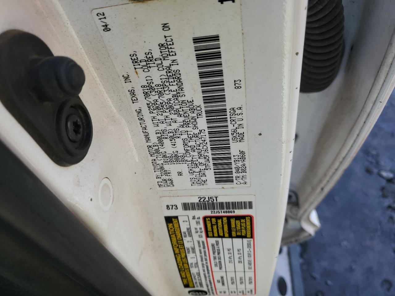 2012 Toyota Tundra - Image 12