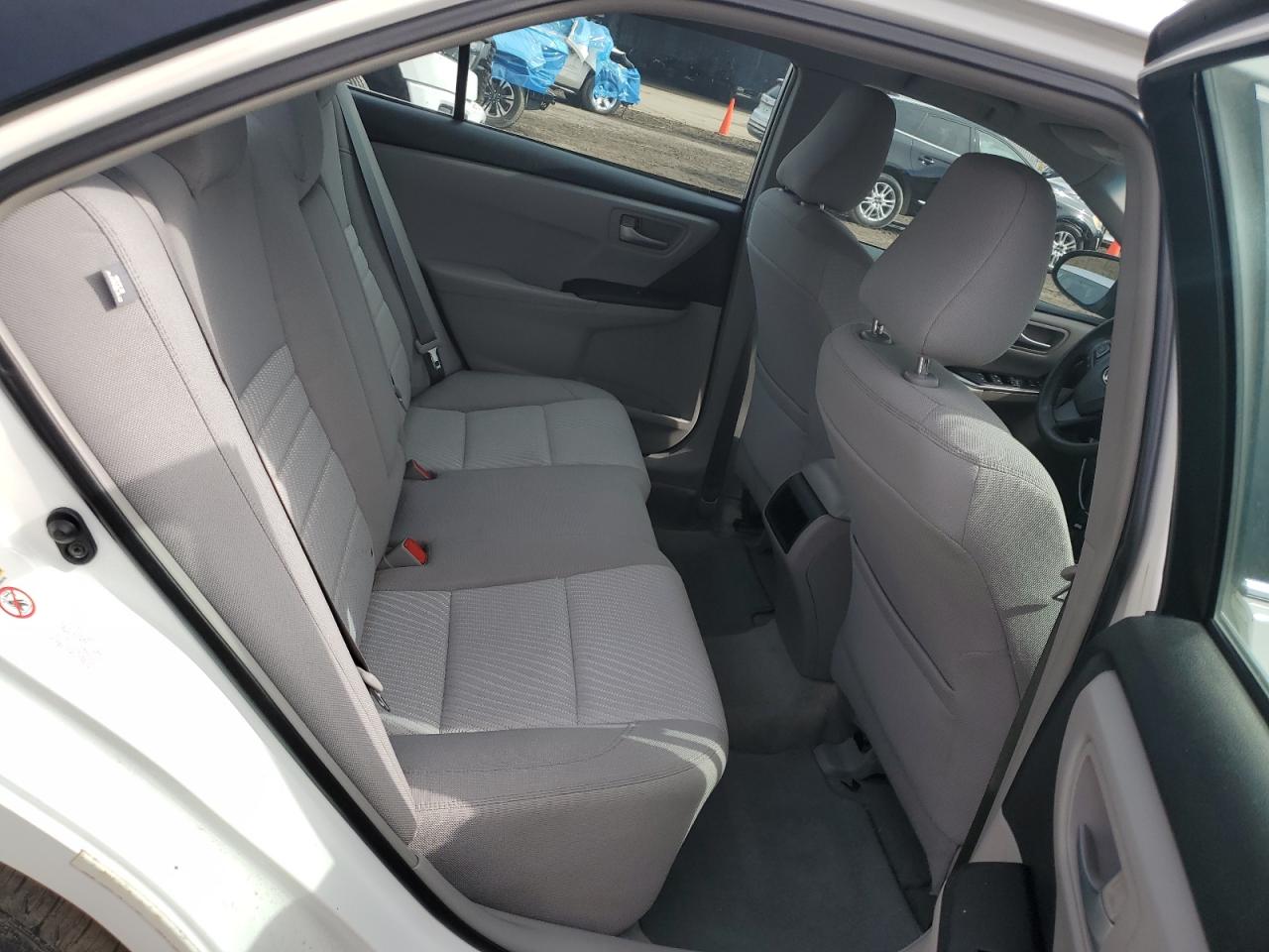 2015 Toyota Camry - Image 10