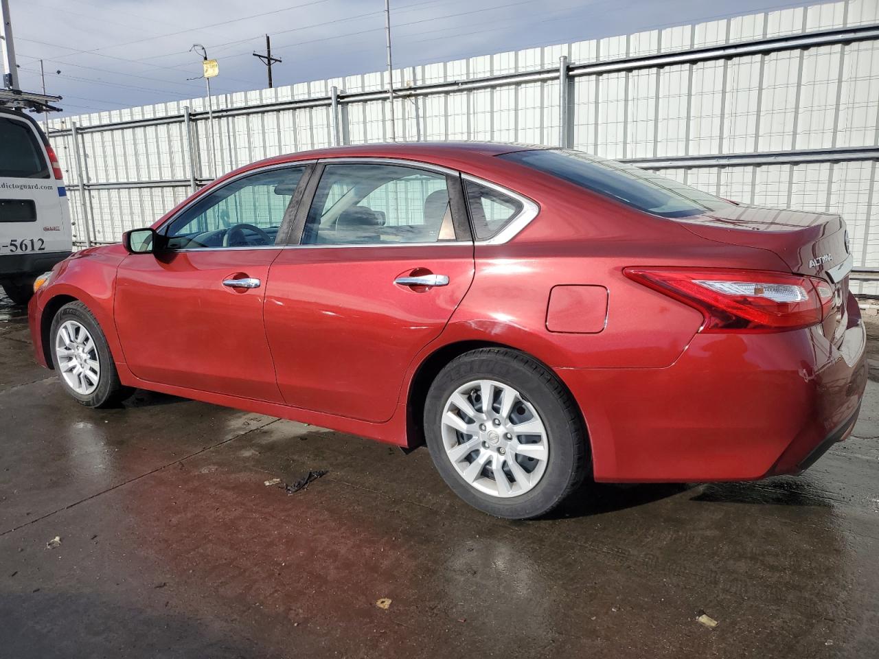 2016 Nissan Altima - Image 2