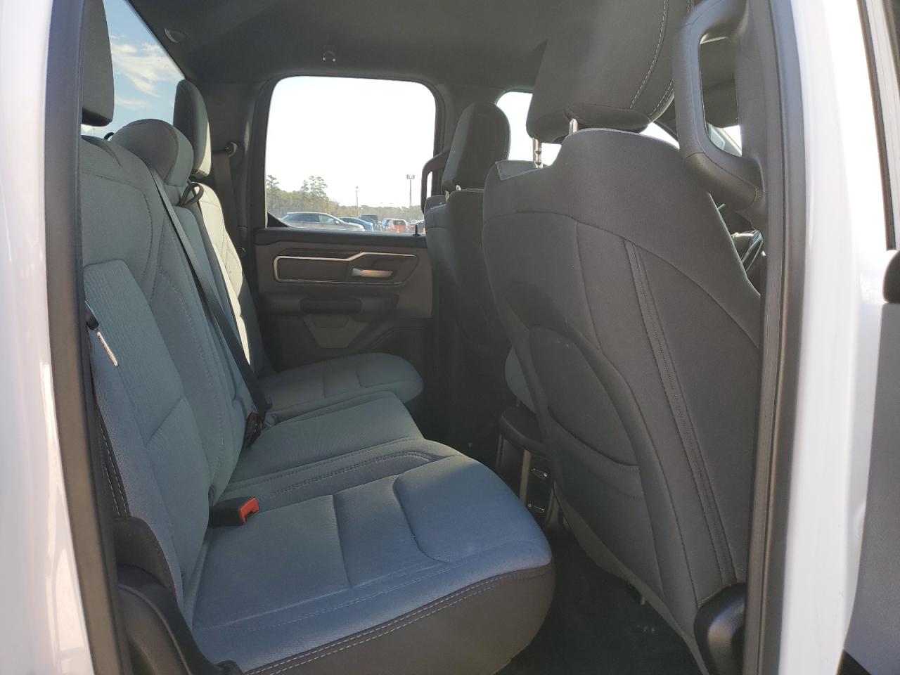 2021 RAM 1500 - Image 10