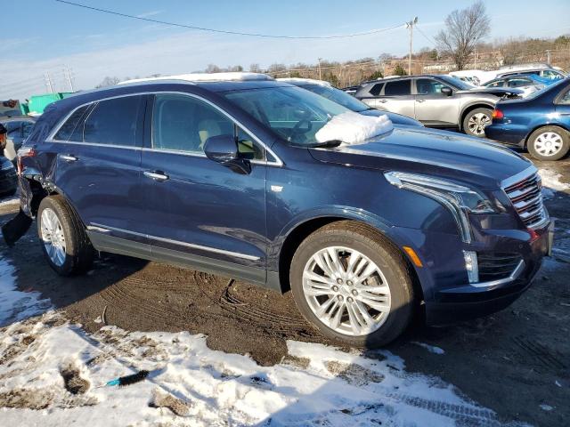  CADILLAC XT5 2017 Синий