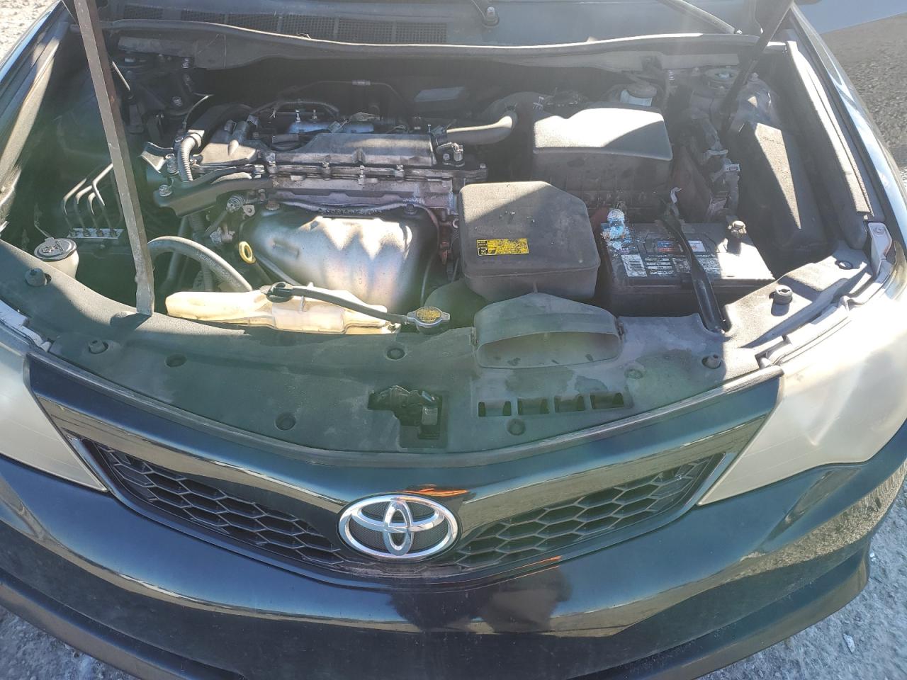 2014 Toyota Camry - Image 11