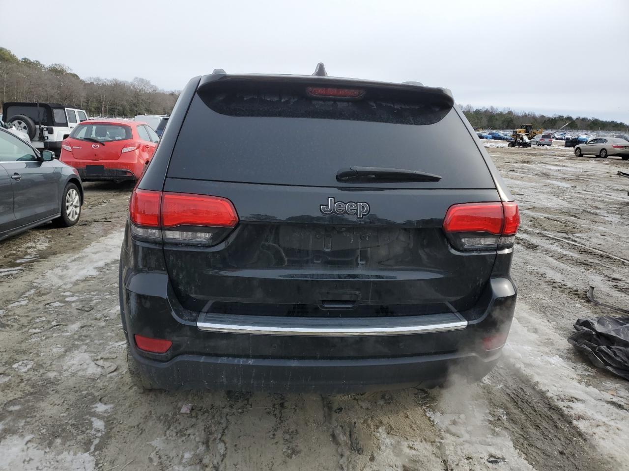 2017 Jeep Grand Cherokee - Image 6