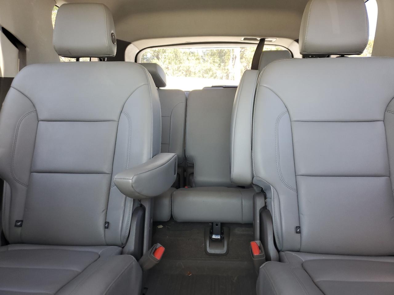 2018 Chevrolet Traverse - Image 10