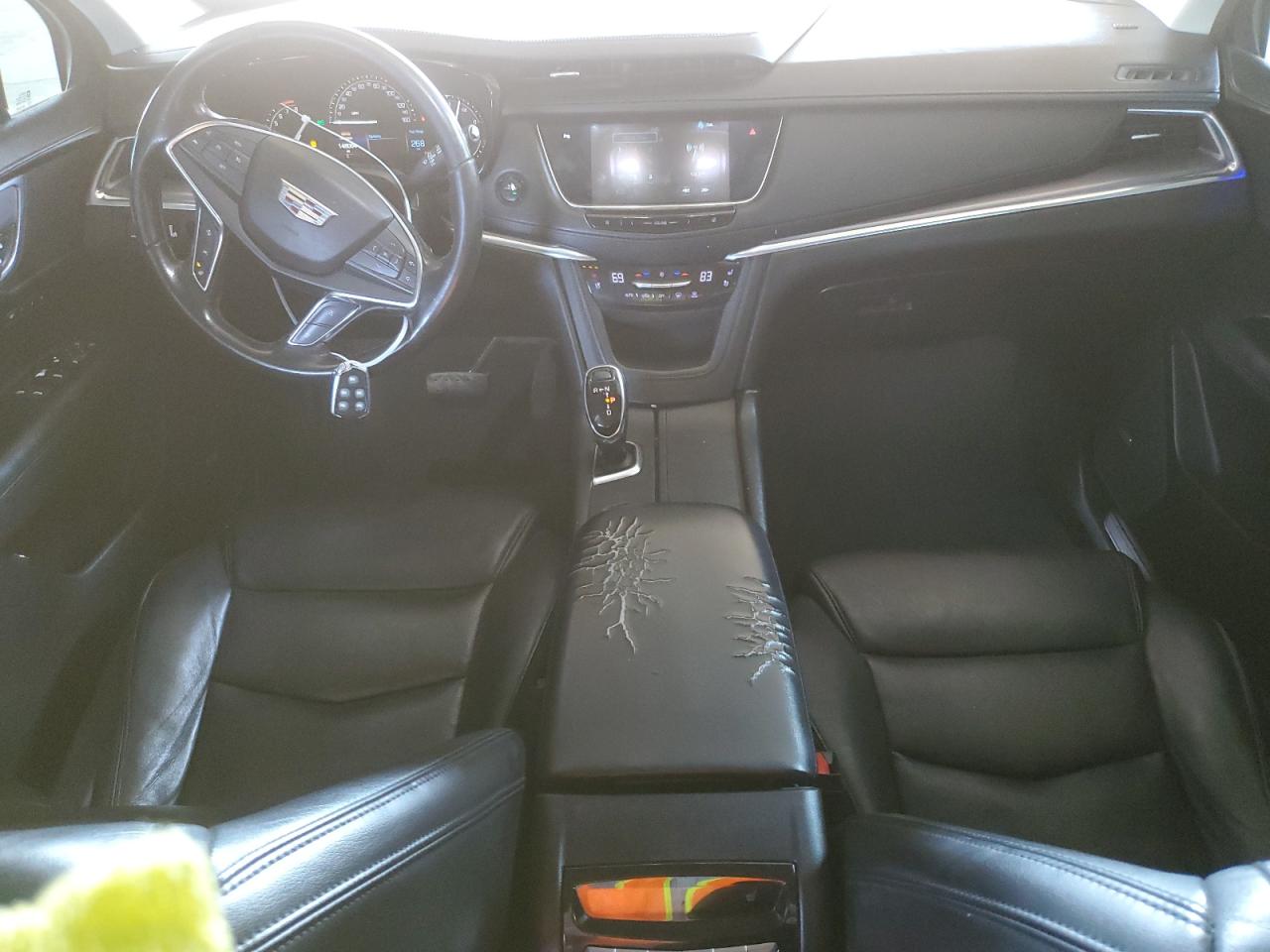 2018 Cadillac XT5 - Image 8