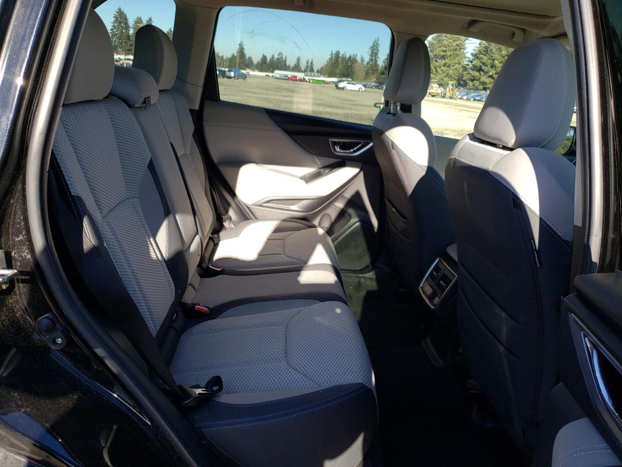 2020 Subaru Forester - Image 11