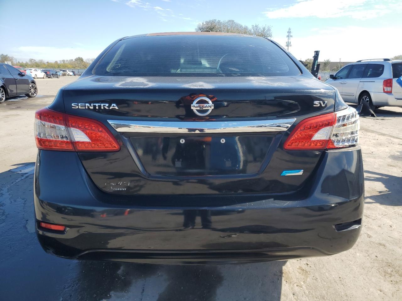 2013 Nissan Sentra - Image 6