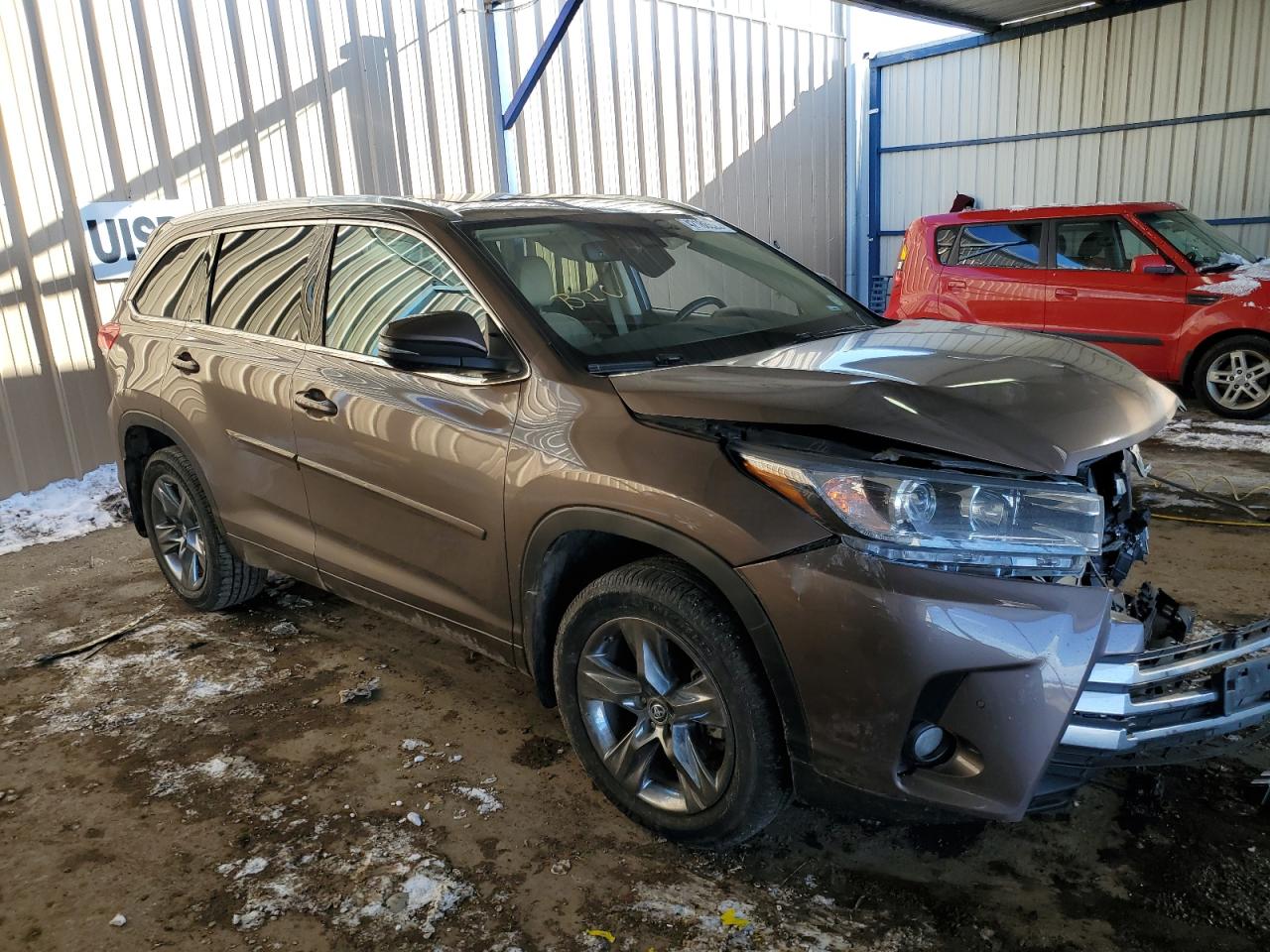 2017 Toyota Highlander - Image 4