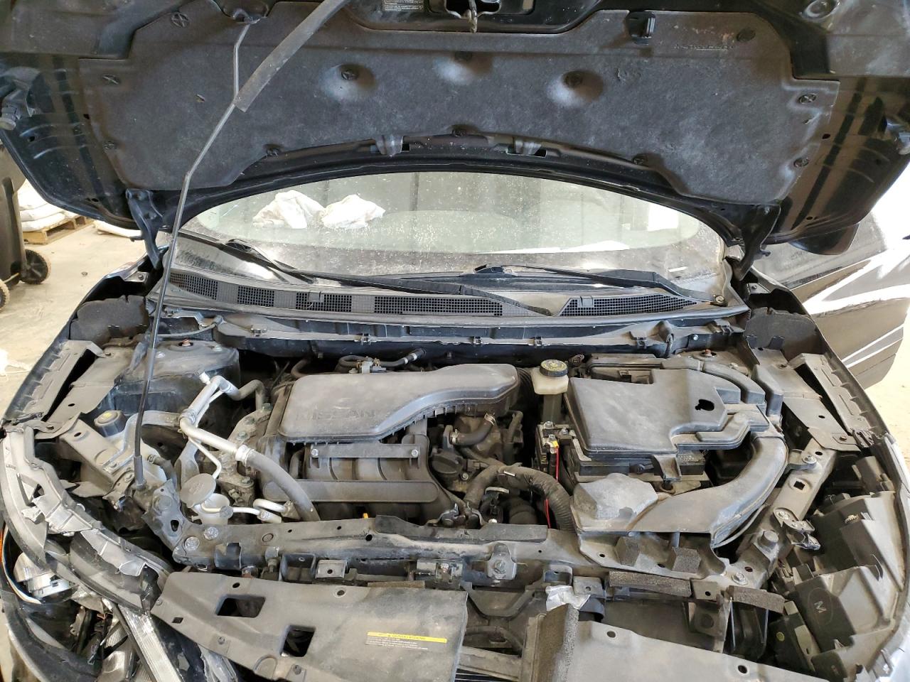 2018 Nissan Rogue - Image 12