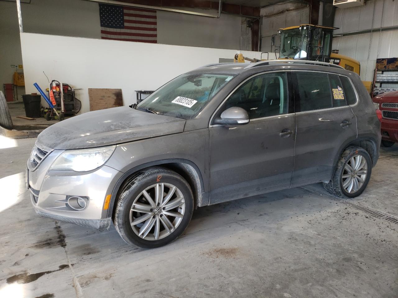 2010 Volkswagen Tiguan - Image 1