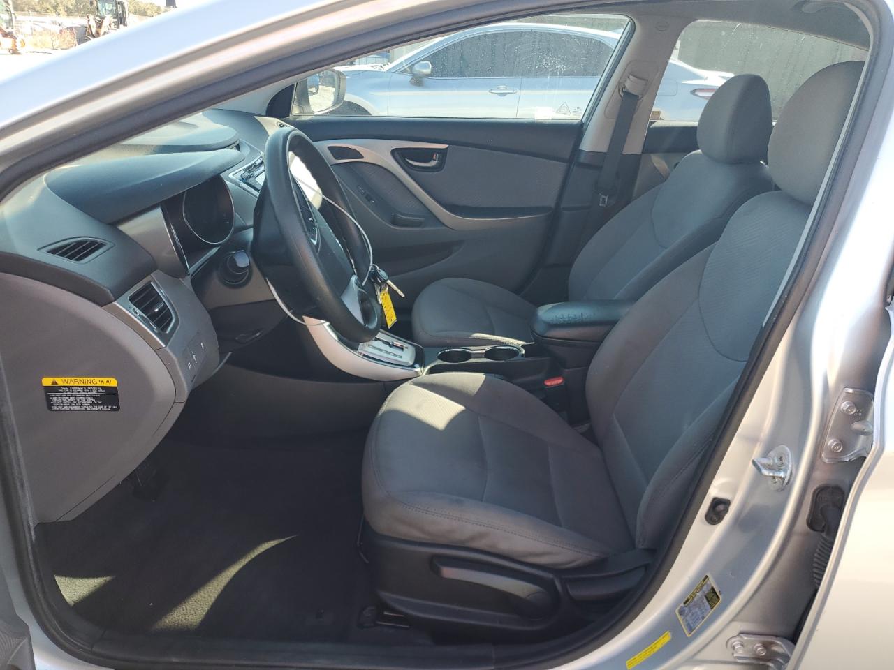 2012 Hyundai Elantra - Image 7