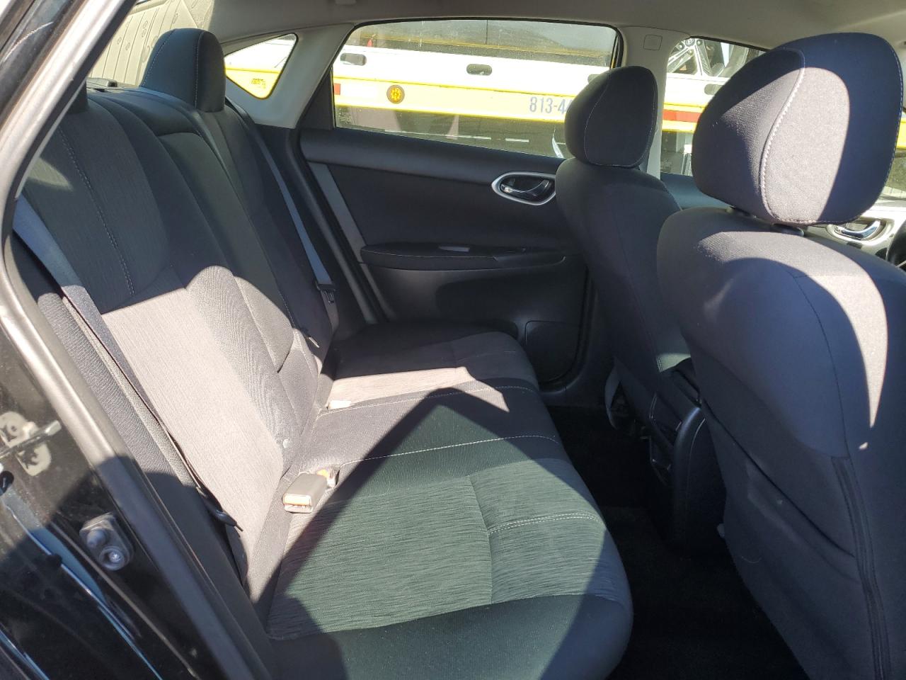 2015 Nissan Sentra - Image 10