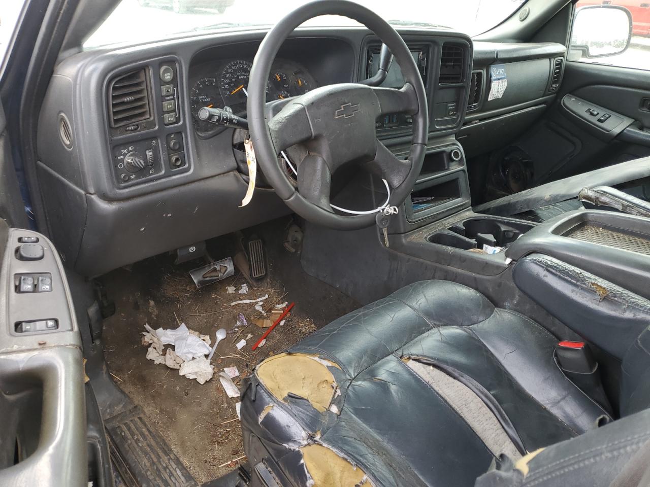 2003 Chevrolet Silverado - Image 8