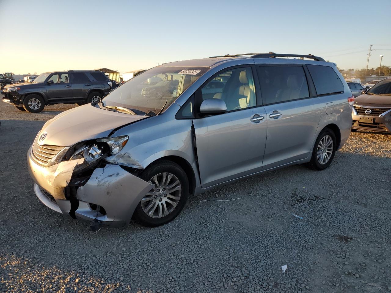 2013 Toyota Sienna - Image 1
