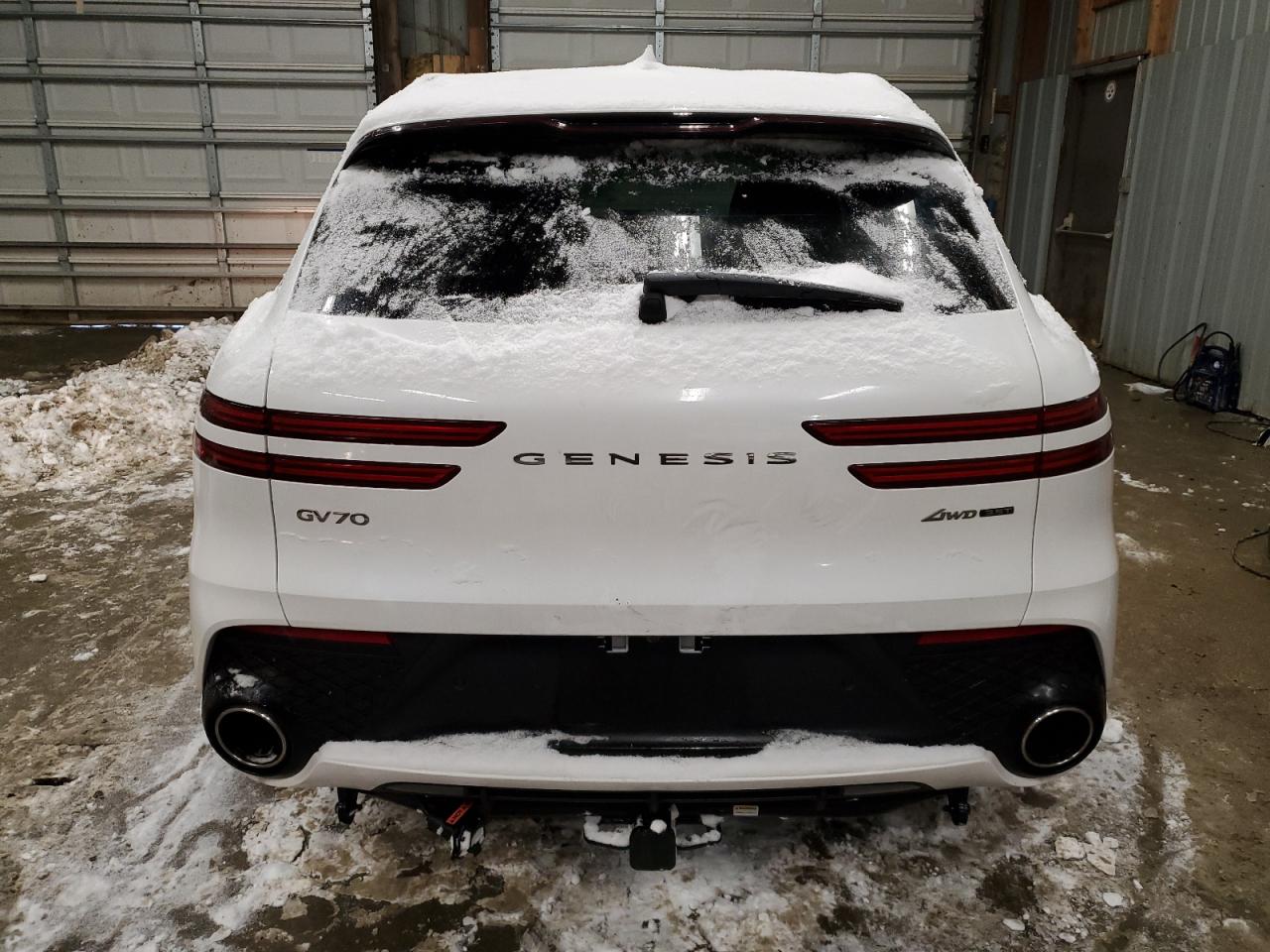 2024 Genesis GV70 - Image 6