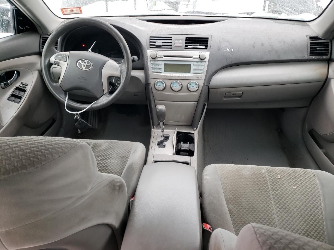 2009 Toyota Camry - Image 8