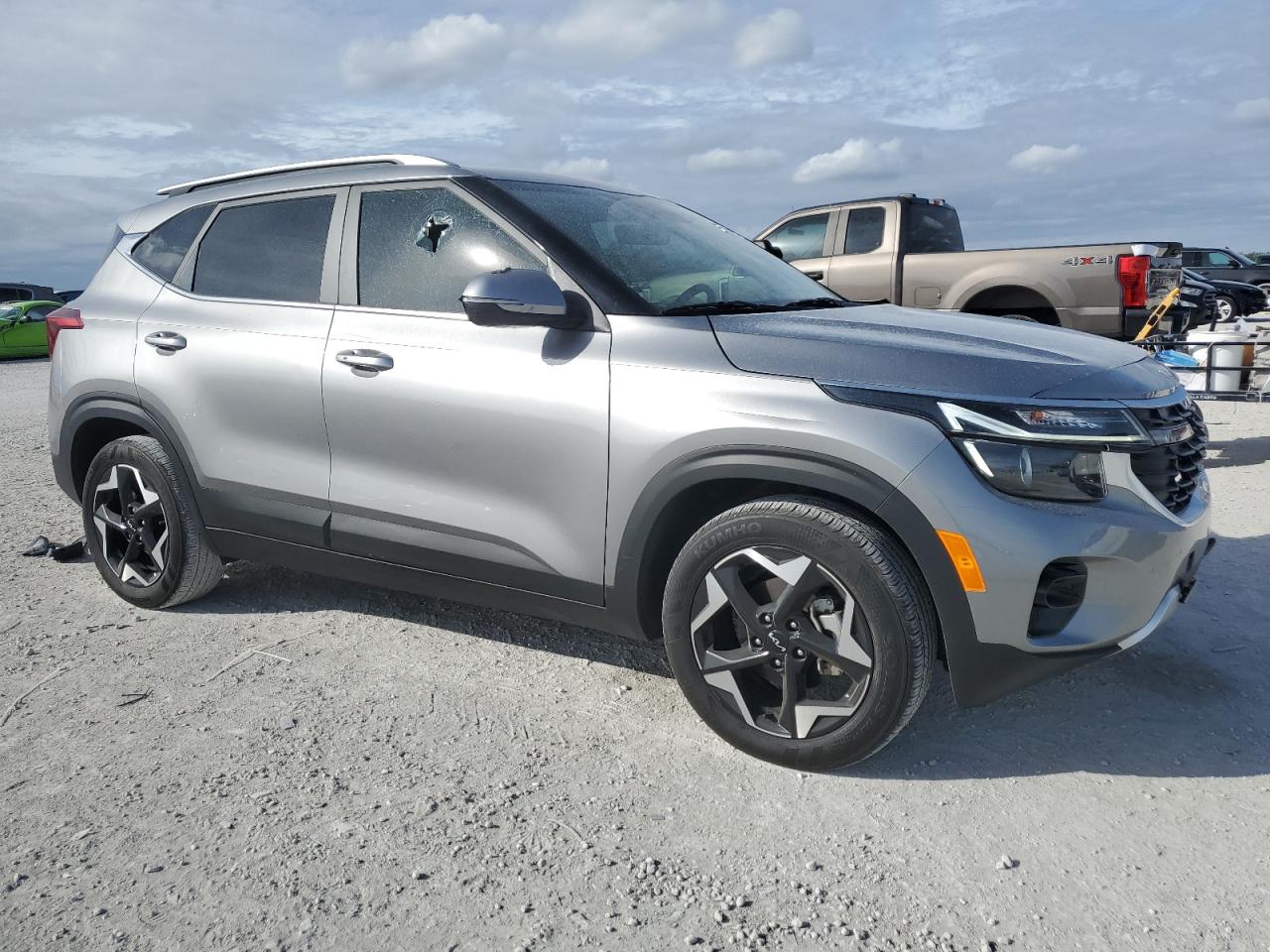 2024 Kia Seltos - Image 4