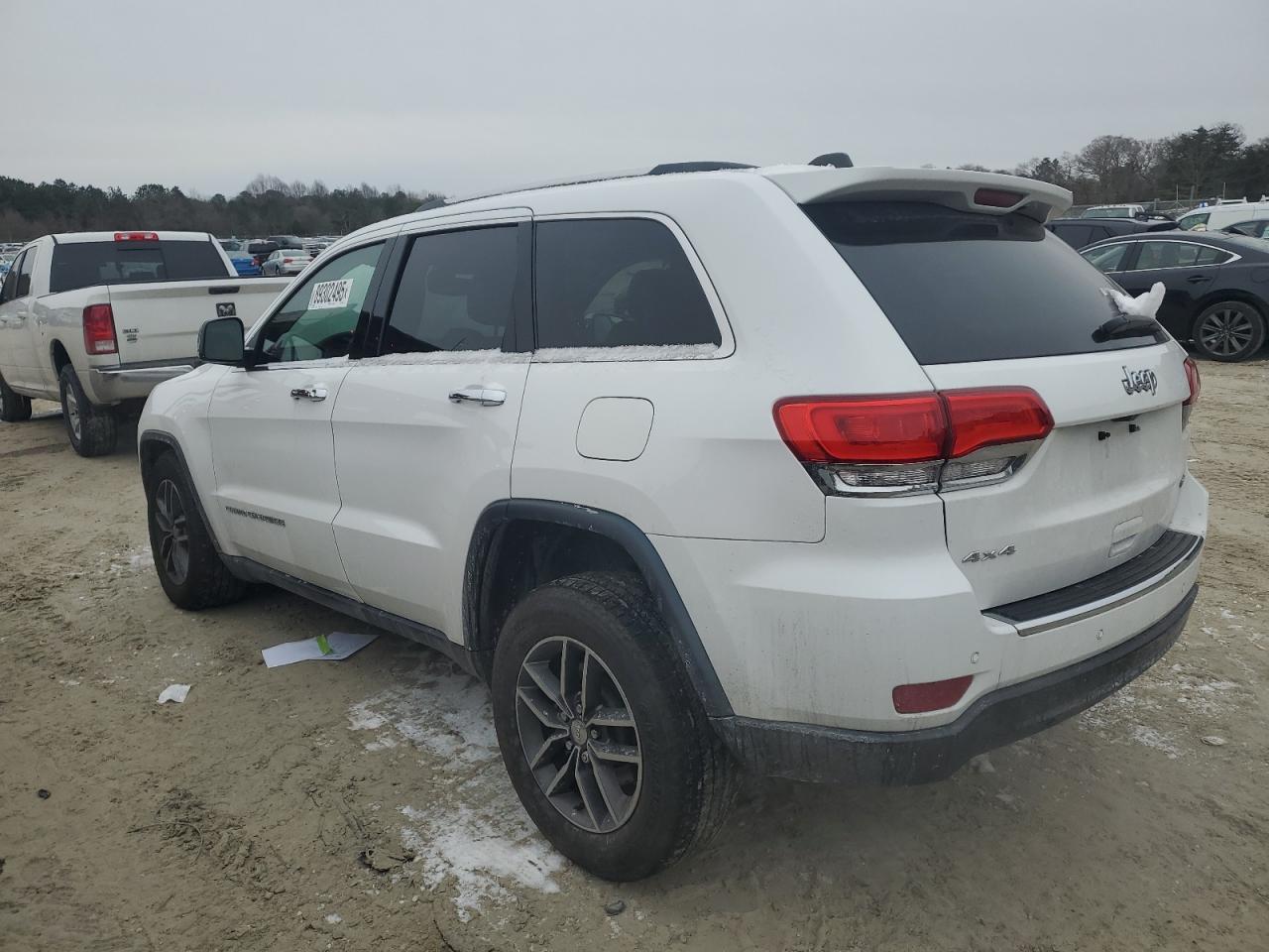 2018 Jeep Grand Cherokee - Image 2
