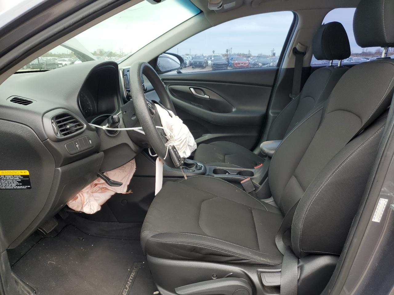 2018 Hyundai Elantra - Image 7