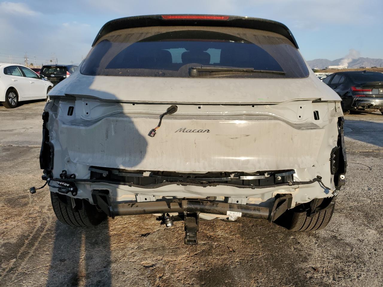2024 Porsche Macan - Image 6