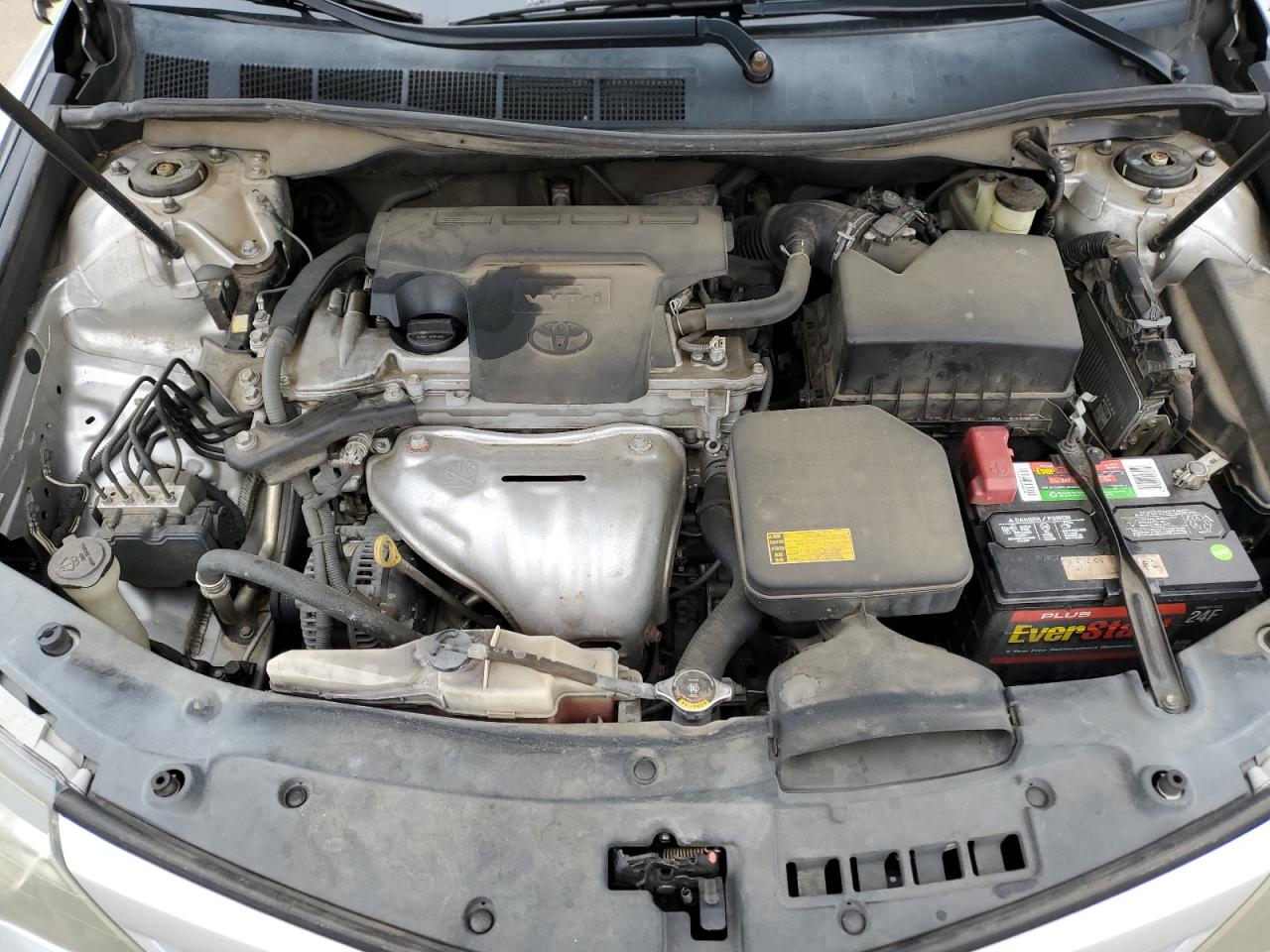 2013 Toyota Camry - Image 13