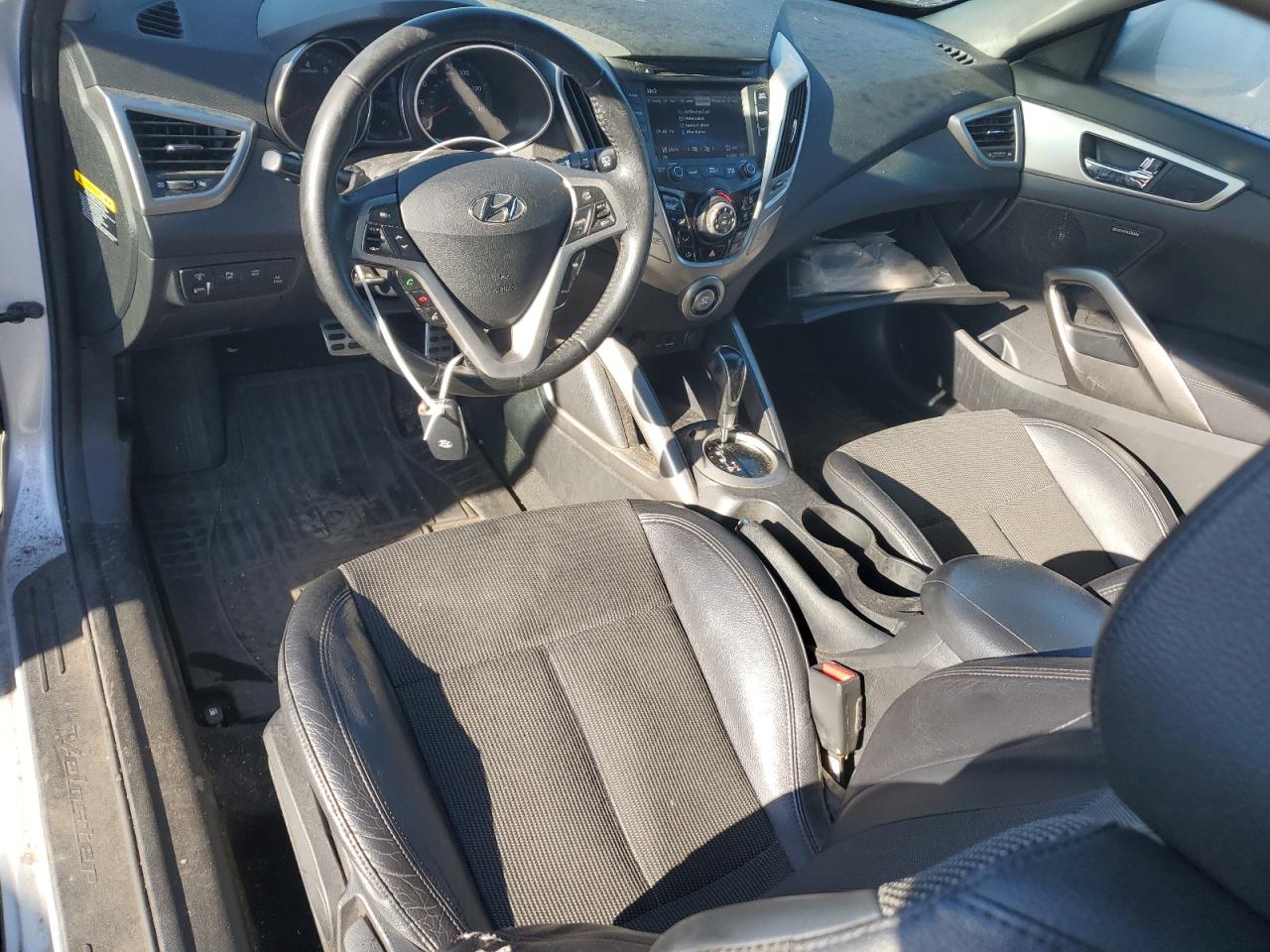 2013 Hyundai Veloster VIN: KMHTC6AD7DV086250 Lot: 88927285