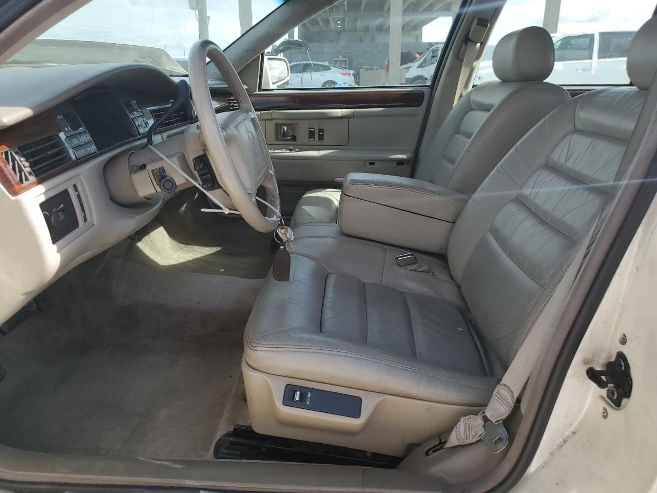 1996 Cadillac Deville VIN: 1G6KD52Y7TU298382 Lot: 87908635