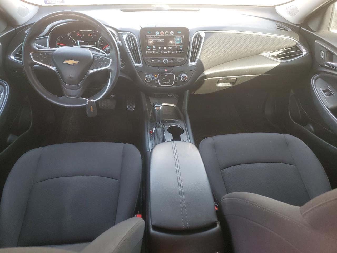 2018 Chevrolet Malibu - Image 8
