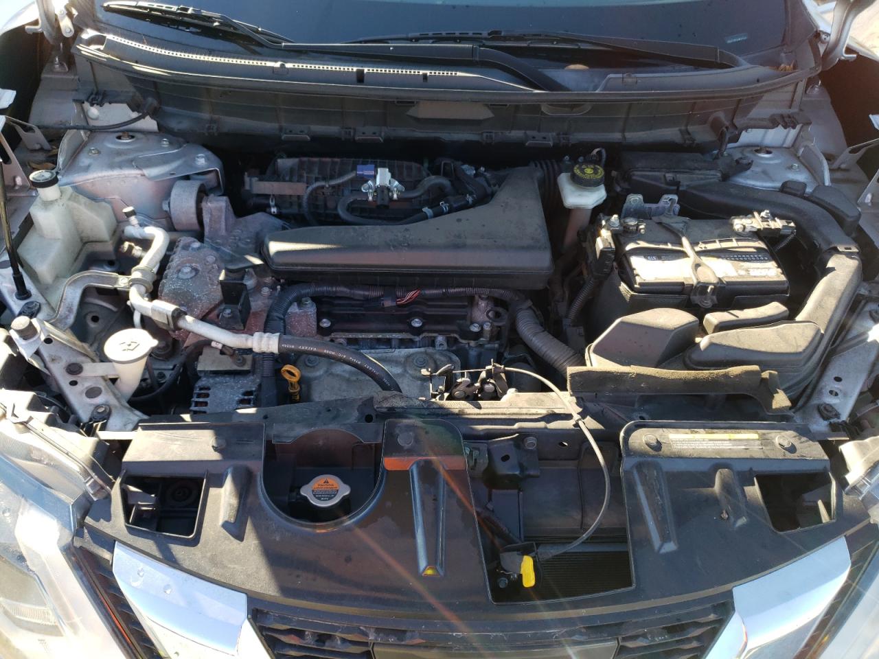2017 Nissan Rogue - Image 13