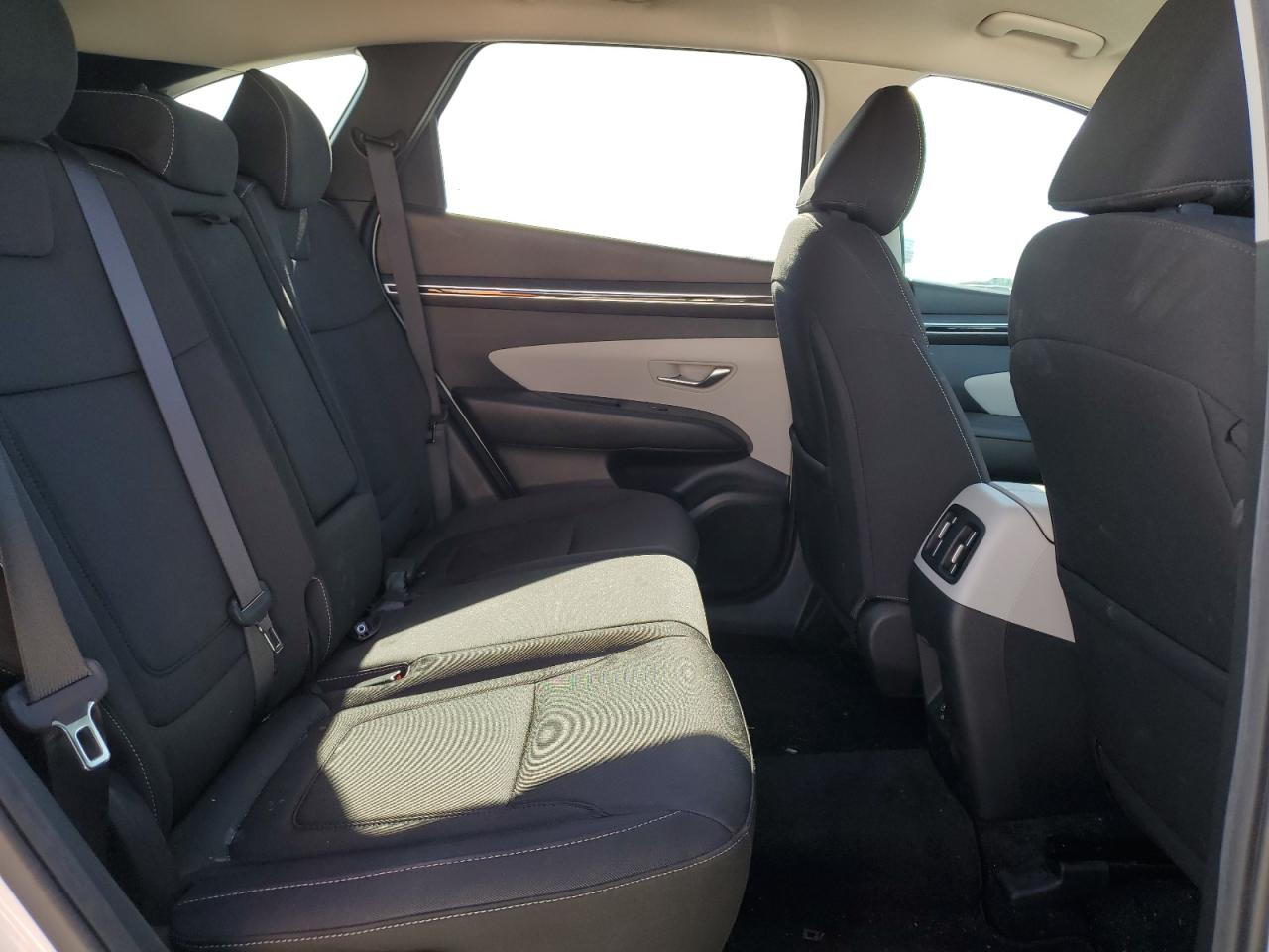 2022 Hyundai Tucson - Image 11