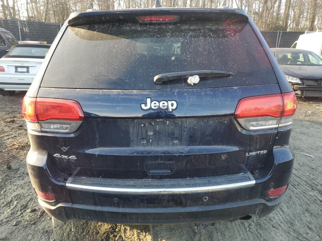 2017 Jeep Grand Cherokee - Image 6