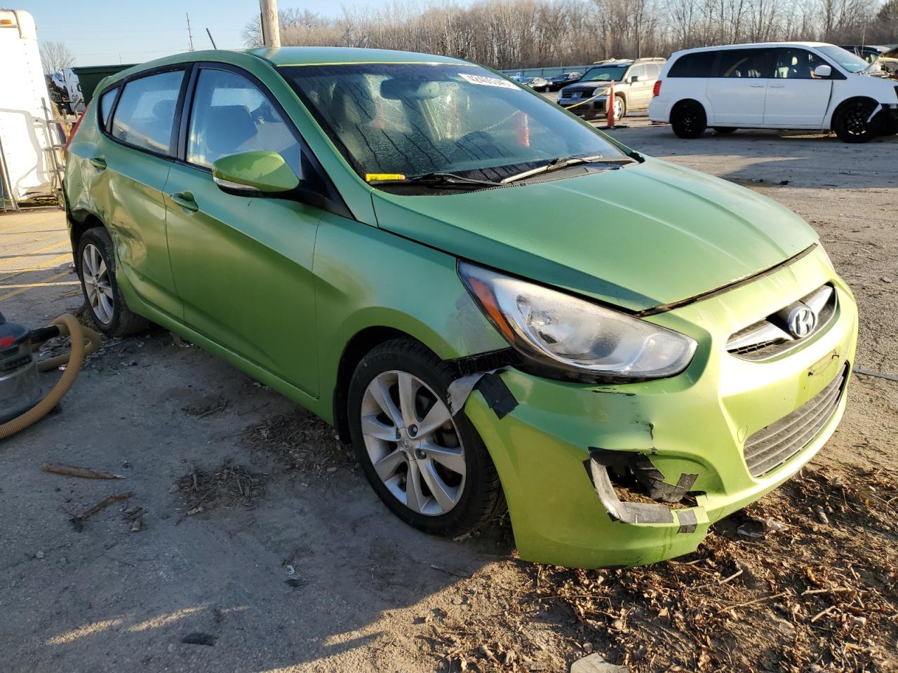 2013 Hyundai Accent - Image 4