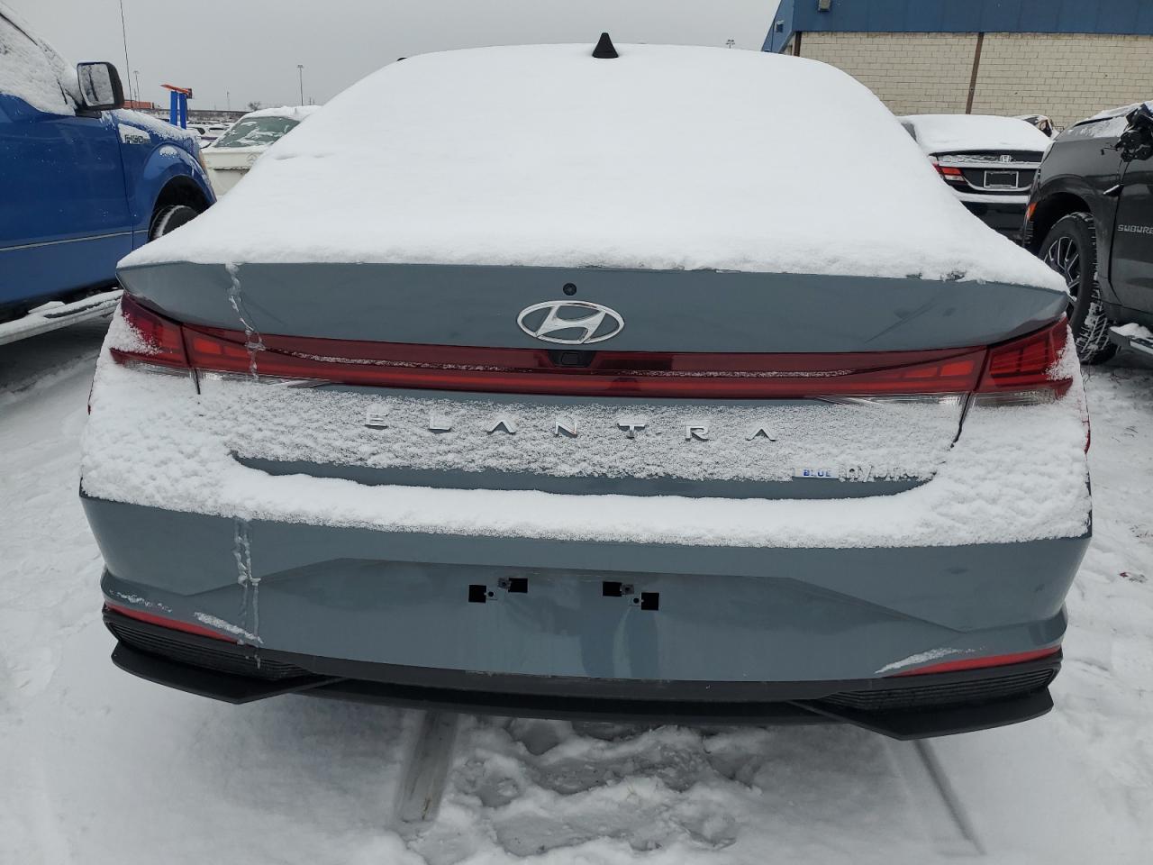 2023 Hyundai Elantra - Image 6