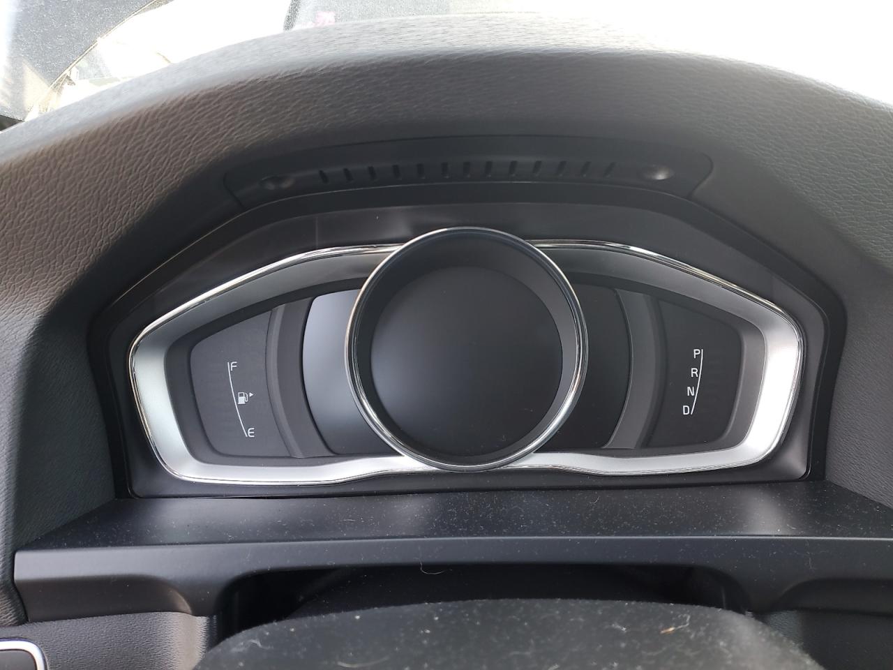 2017 Volvo S60 - Image 9