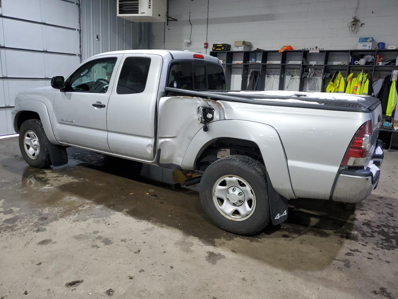 2010 Toyota Tacoma - Image 2