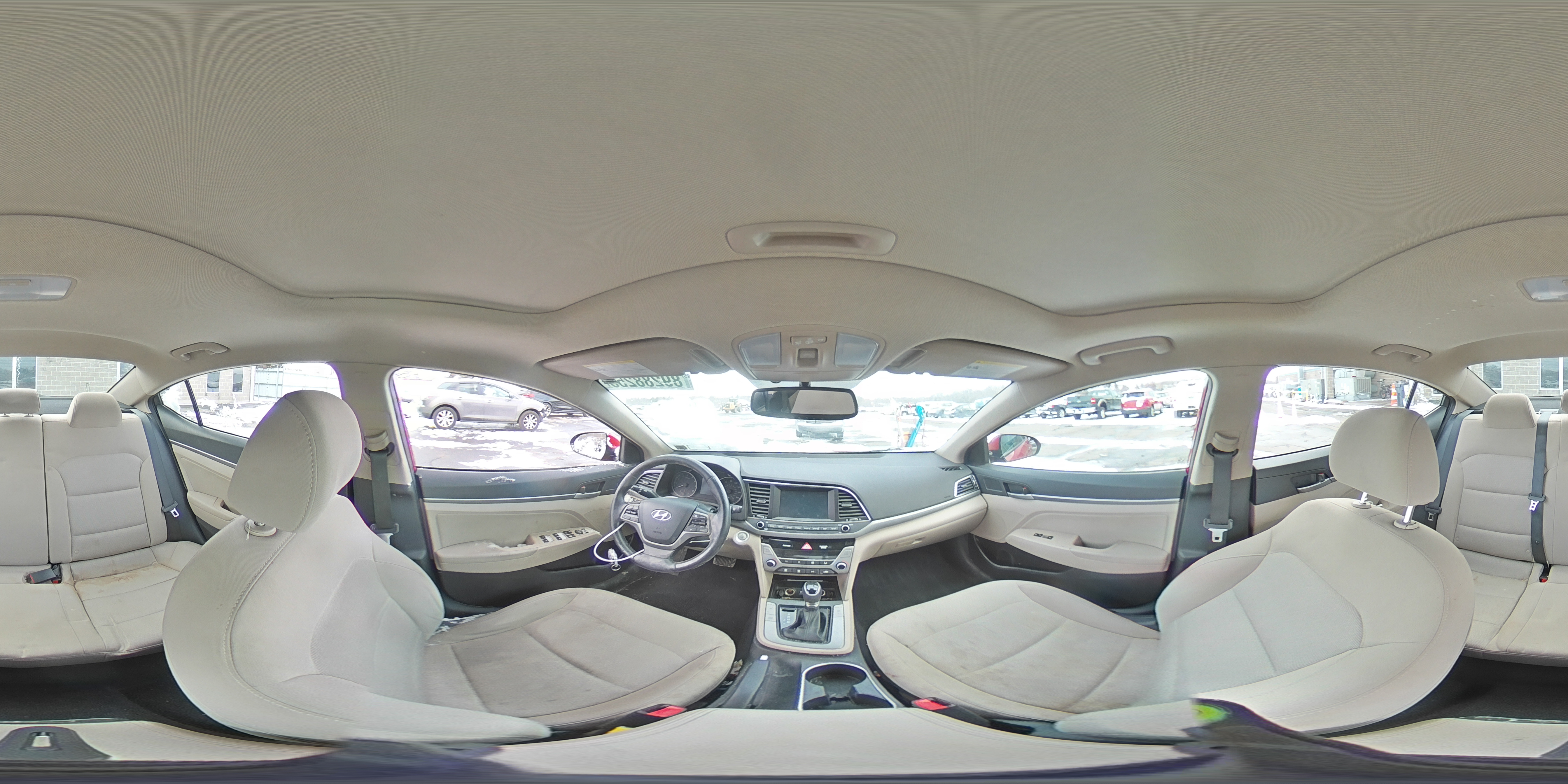 2017 Hyundai Elantra - Image 12