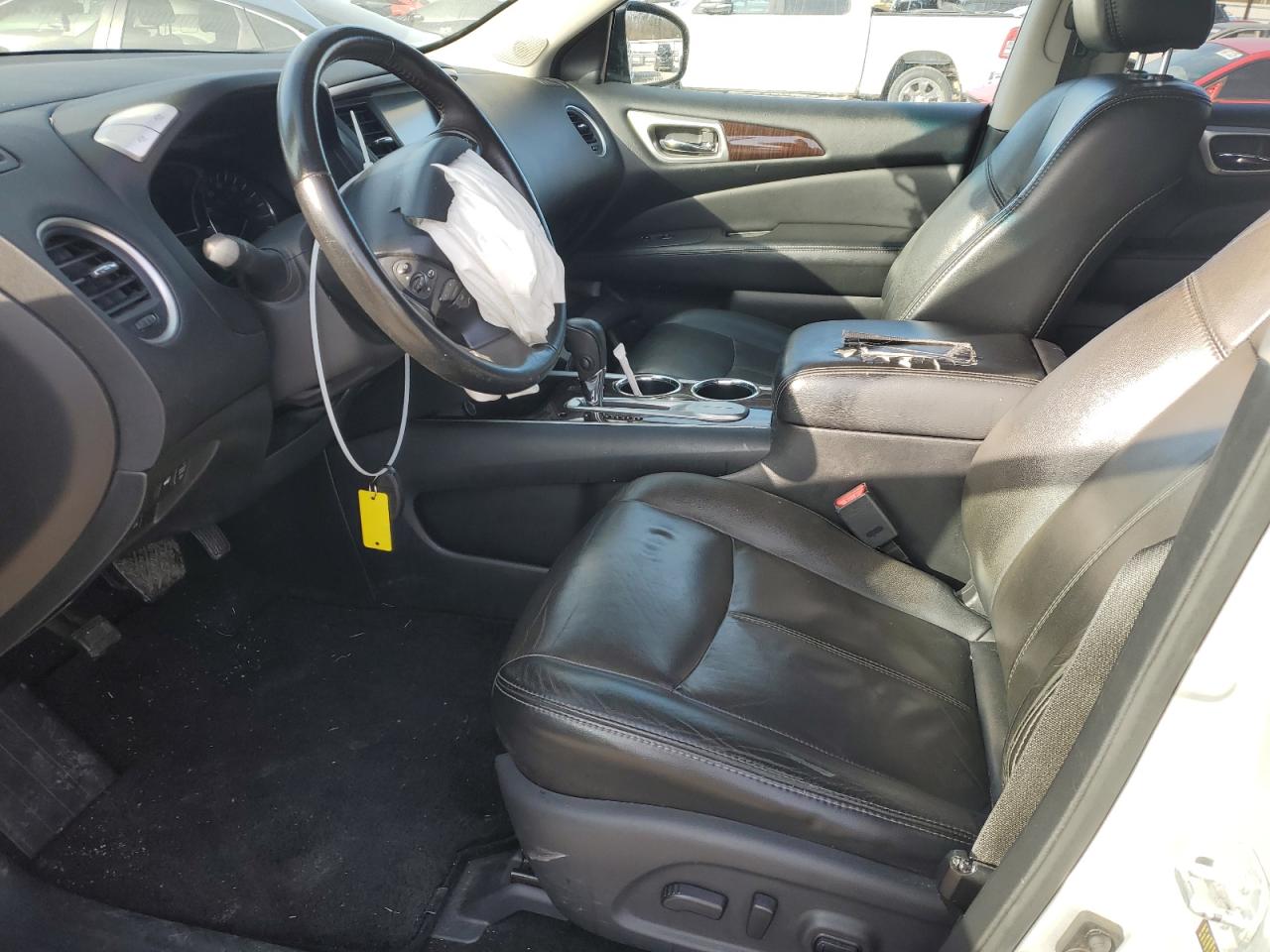 2014 Nissan Pathfinder - Image 7