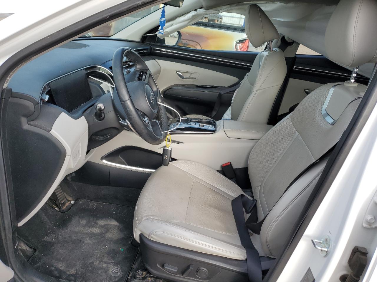 2022 Hyundai Tucson - Image 7