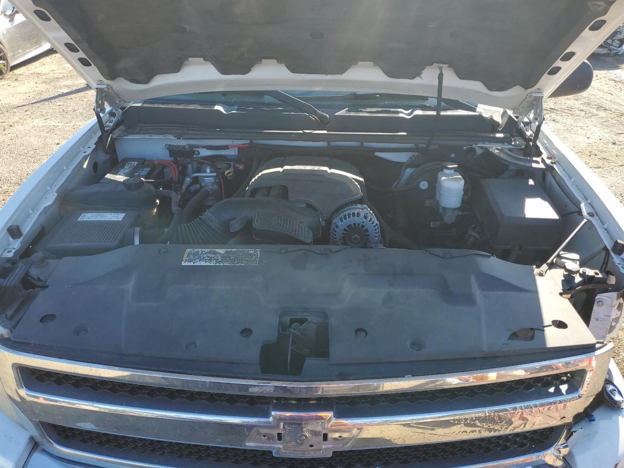 2008 Chevrolet Silverado - Image 11