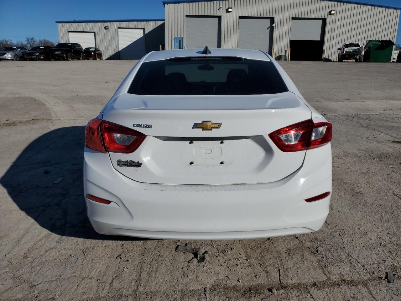 2017 Chevrolet Cruze - Image 6