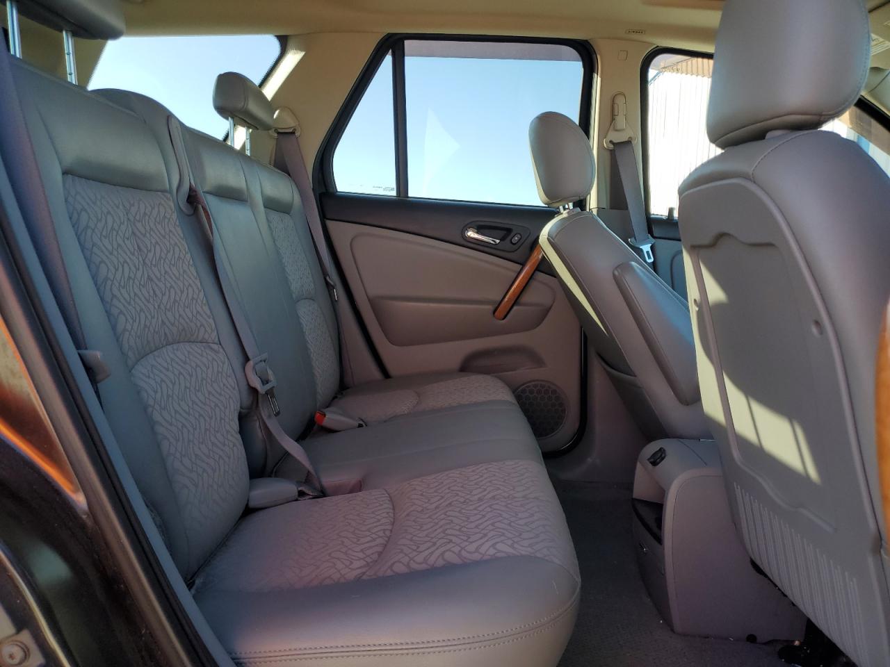 2007 Saturn VUE - Image 10
