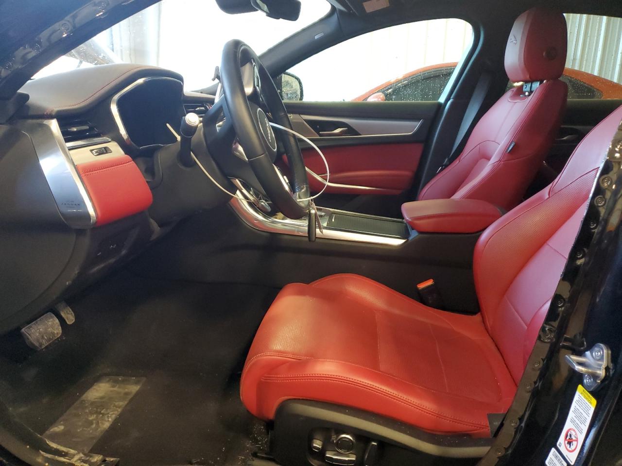 2021 Jaguar XF - Image 7
